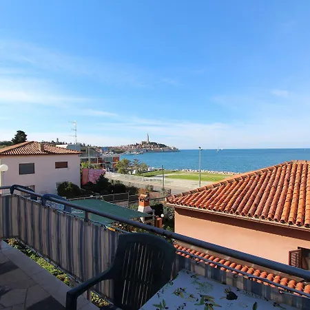 Malerisches Nur 400 Meter Zum Mit Meerblick - Nur 10 Minuten Zum Zentrum Von Διαμέρισμα *