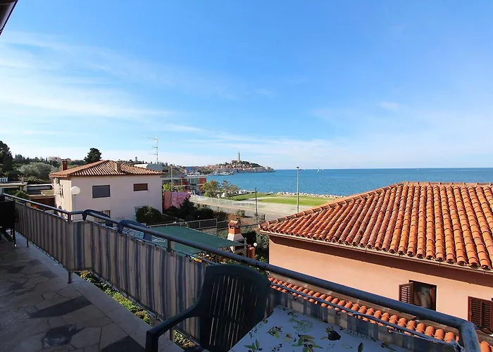 Malerisches Nur 400 Meter Zum Mit Meerblick - Nur 10 Minuten Zum Zentrum Von Διαμέρισμα *