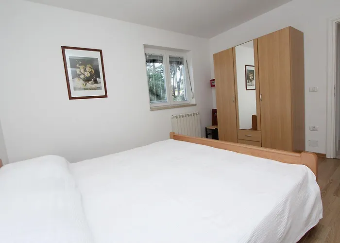 Malerisches Nur 400 Meter Zum Mit Meerblick - Nur 10 Minuten Zum Zentrum Von Διαμέρισμα *