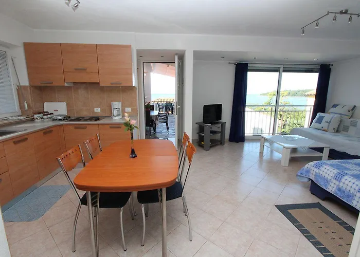 Διαμέρισμα Malerisches Nur 400 Meter Zum Mit Meerblick - Nur 10 Minuten Zum Zentrum Von *