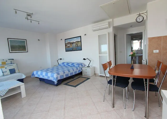 Malerisches Nur 400 Meter Zum Mit Meerblick - Nur 10 Minuten Zum Zentrum Von